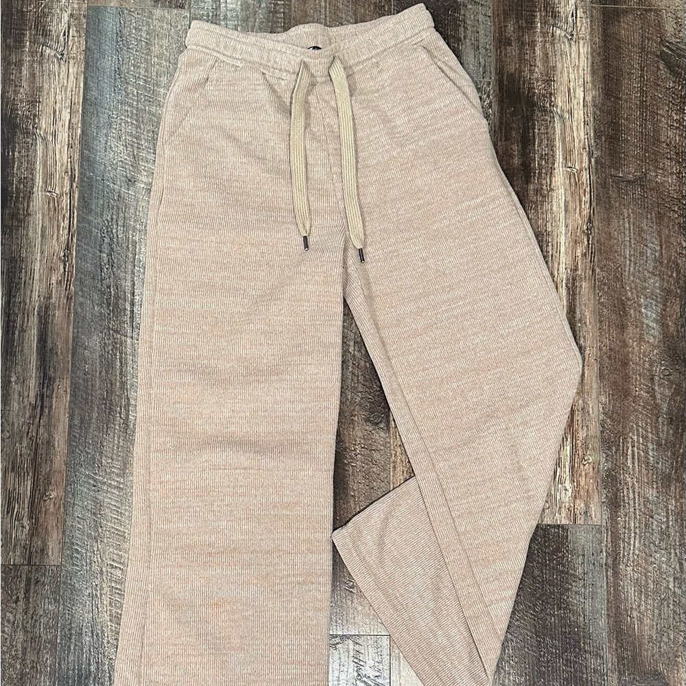 Cozy cream lounge/sweat pants
